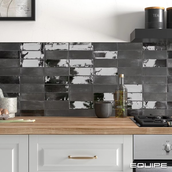 product2/equipe/coco/equipecocoblackhatglossmattkitchen