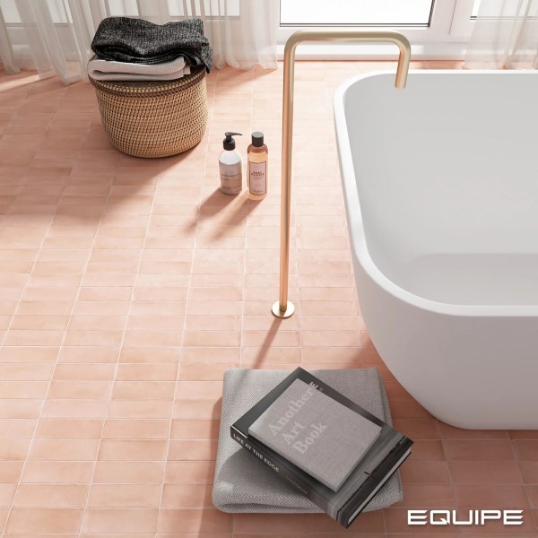 product2/equipe/coco/equipecocoorchardpinkbathroom